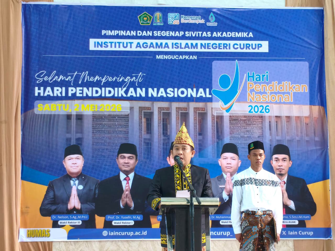 Ragam Adat Nusantara Warnai Peringatan Hardiknas 2026 di IAIN Curup: Momentum Perkuat Integritas dan Keteladanan