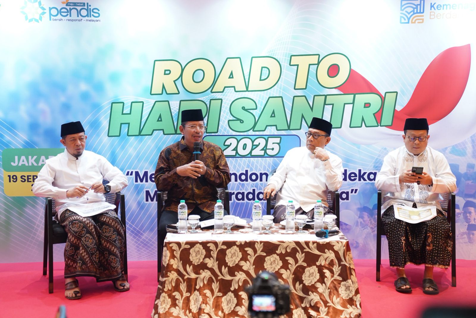 Kawal Indonesia Merdeka, Pesantren Kini Menuju Peradaban Dunia