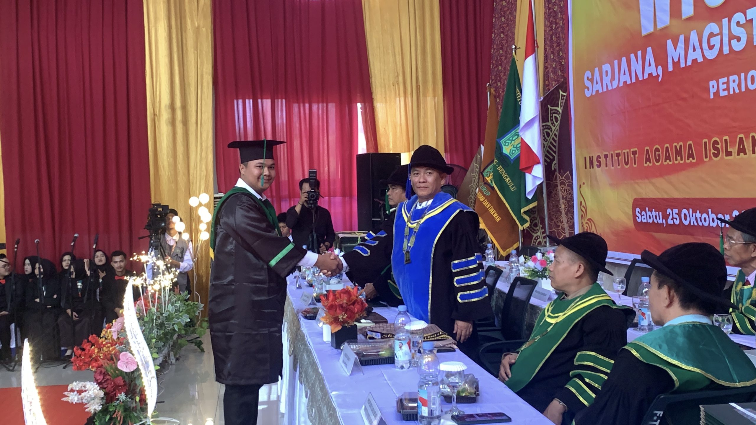 IAIN Curup Mewisuda 813 Mahasiswa, Rektor: Dorong Lulusan Jadi Intelektual Tangguh dan Berakhlak Mulia