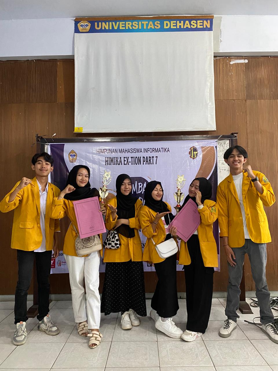 Dies Natalis Ke-7 Himika Universitas Dehasen: Mahasiswa IAIN Curup Raih Piala Pada Bidang Lomba Akademik
