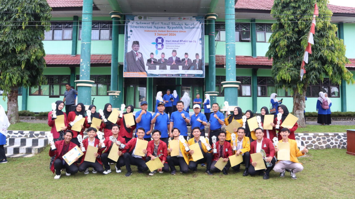 HAB Kemenag RI Ke-78 Rektor IAIN Curup Apresiasi Mahasiswa Berprestasi di Tahun 2023