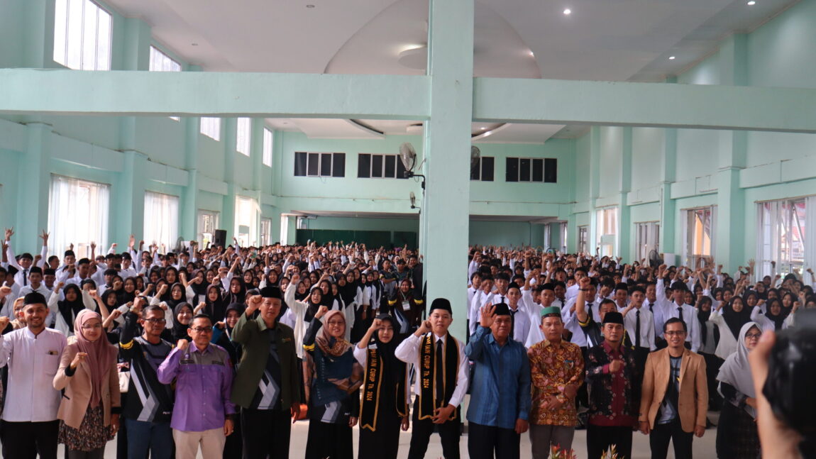 Pembukaan PBAK IAIN Curup Tahun 2024 Berlangsung Sukses; Reaktualisasi Moderasi Beragama dan Budaya Akademik Menuju Generasi Unggul