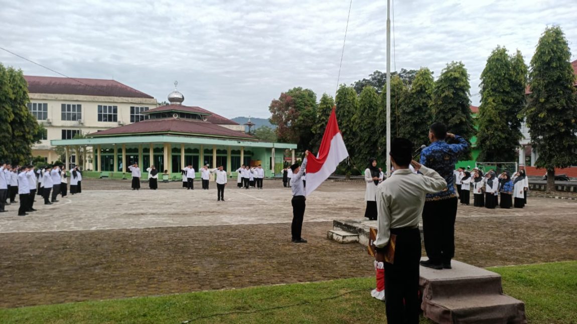 IAIN Curup Gelar Upacara Peringatan Hari Kebangkitan Nasional Ke-177 Tahun 2025