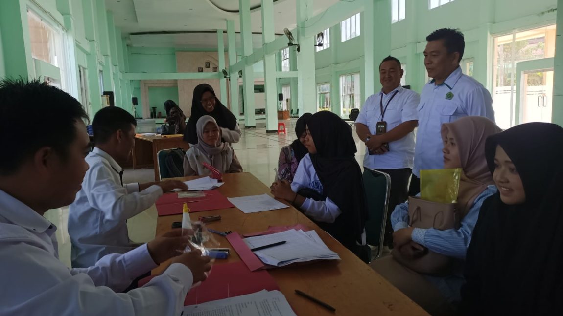 Rektor IAIN Curup Pantau Langsung tahapan seleksi administrasi Program KIP Kuliah Tahun 2025
